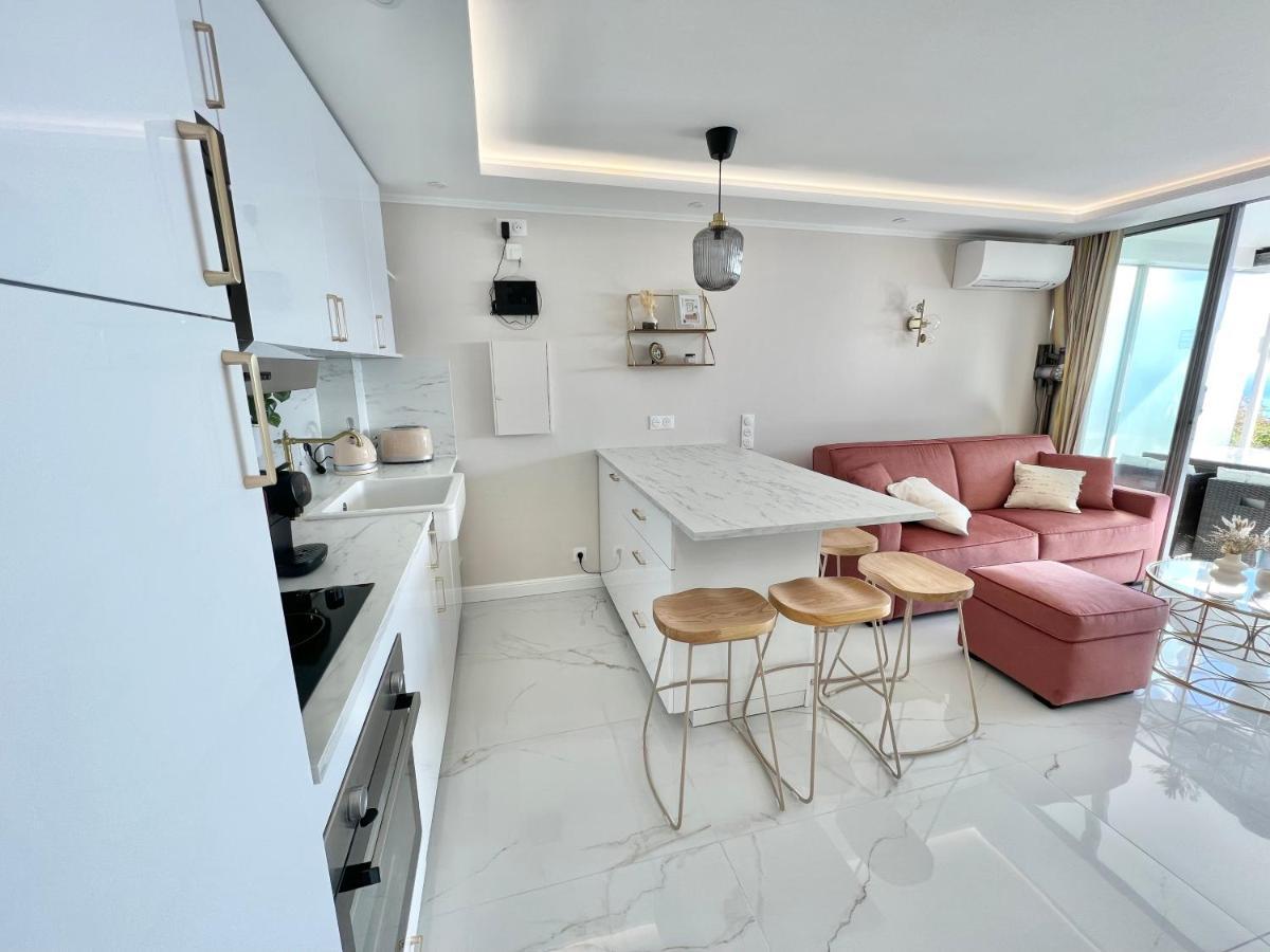 Apartment Luxueux - Vue - Piscine - Free Parking - Monaco